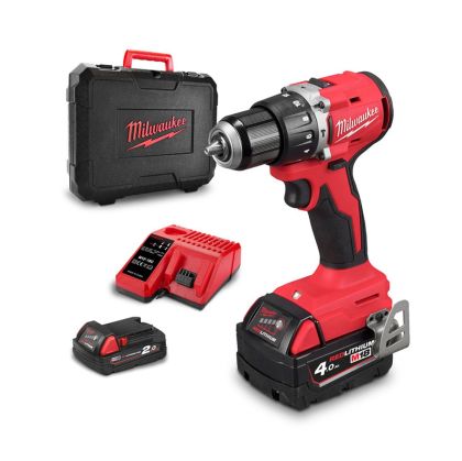 Акумулаторна бормашина Milwaukee M18 BLPDRC-422  ударна с 2 батерии и зарядно, 18 V, 2/4 Ah, 60.5 Nm, , 1-13 мм 