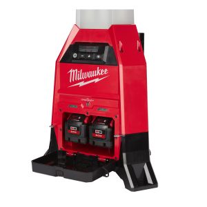 Акумулаторен фенер Milwaukee M18 ONESLDP-0, без батерия и зарядно, 18 V, 9000 lm